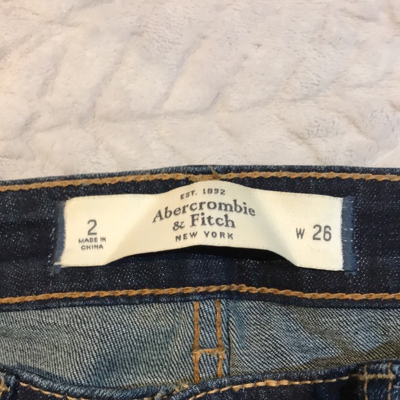 Women’s Abercrombie Jeans - Picture 5 of 6